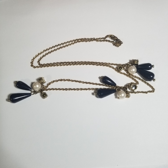 Ann Taylor necklace - Picture 3 of 8